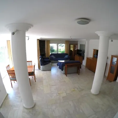 Villa Garden