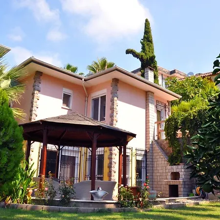 Garden Vila *